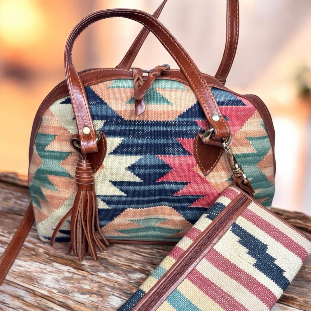 kilim southwestern bag w/matching wallet.Native rug tapestry print /leather trim